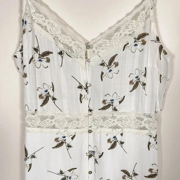 Lush Norstrom  Rack Midi Floral Dress - Picture 5 of 12